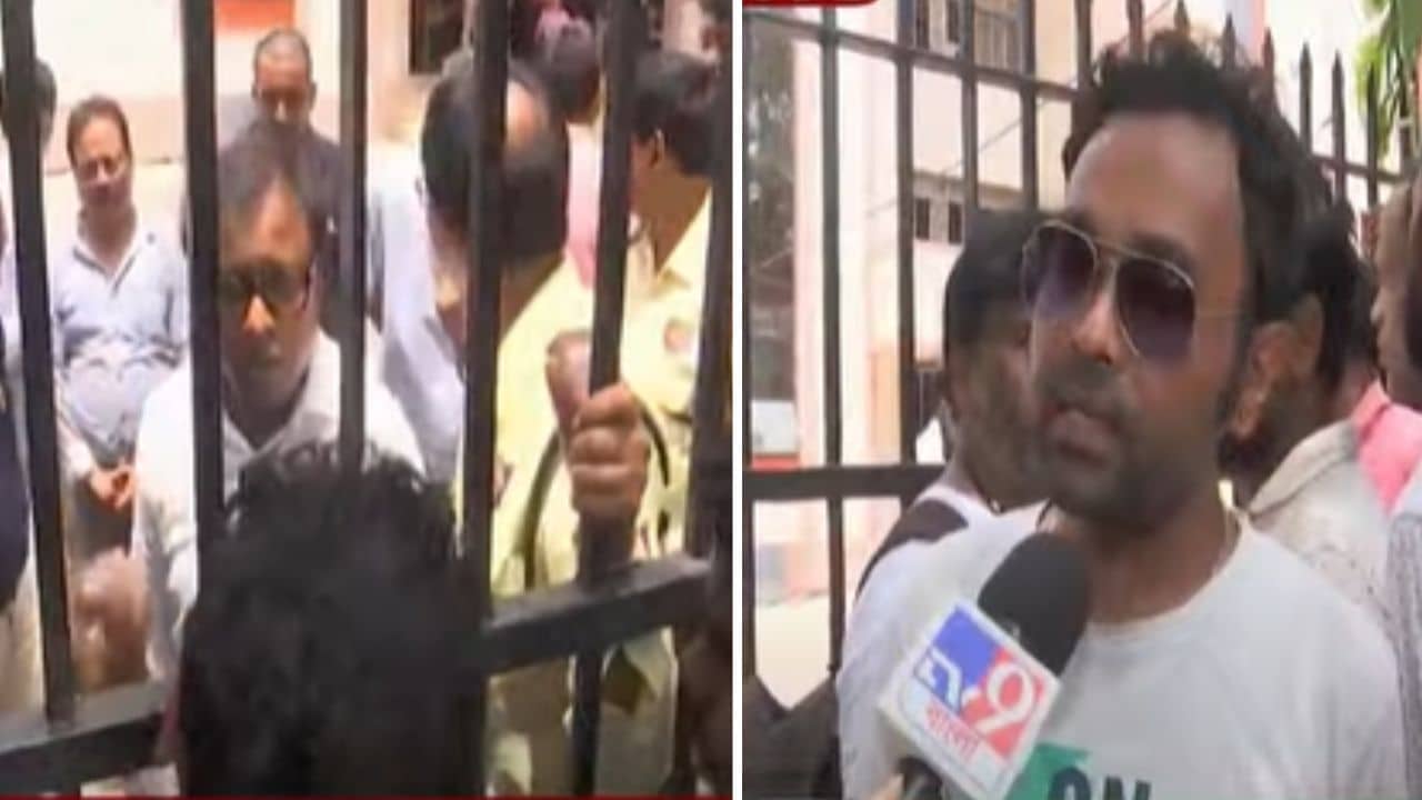 Sacked Group C Group D Staff:  আমাদের পেটের ভাত কেড়ে ক্যান্টিন থেকে খাবার আনিয়ে খাচ্ছেন?, ক্ষোভের বিস্ফোরণ চাকরিহারাদের