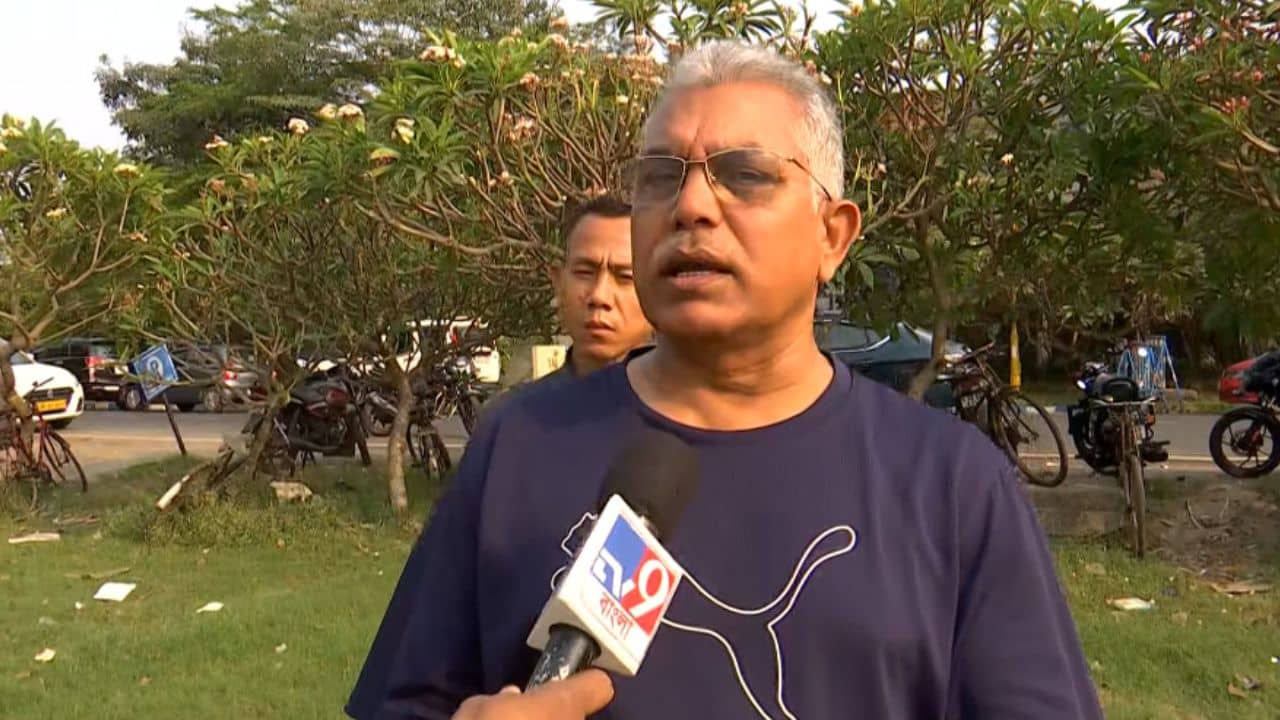 Dilip Ghosh: অবিলম্বে ছাড়তে হবে বাংলো, দুপুরেই নোটিস পেলেন দিলীপ ঘোষ