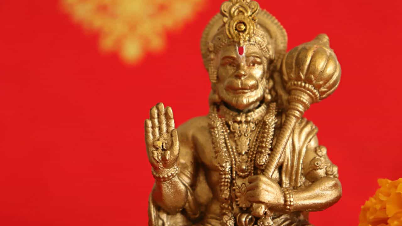 Hanuman Jayanti 2025: হাতে মাত্র কয়েক ঘণ্টা, এই কাজ করলেই নিপাত যাবে আপনার শত্রু Hanuman Jayanti 2025: হাতে মাত্র কয়েক ঘণ্টা, এই কাজ করলেই নিপাত যাবে আপনার শত্রু