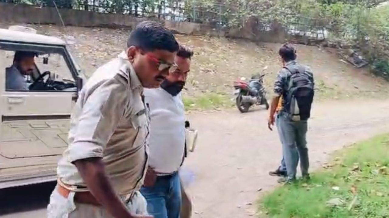 Durgapur: বালি মাফিয়া করছিলেন তামা পাচার, পুলিশের জালে কুখ্যাত কেবু