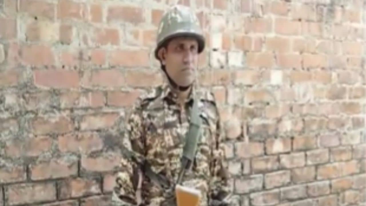 ED Raid: দুলালের ঘরে ইডি! আজাদের হদিশ পেতেই ভুয়ো পাসপোর্ট-কাণ্ডে তদন্তকারীরা ছুটল নদিয়ায়