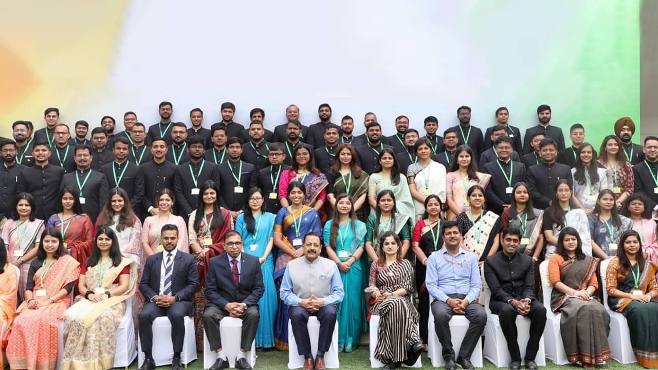 Jitendra Singh: ১৮০ জন IAS-র মধ্যে ৪১ শতাংশ মহিলা, নতুন ভারতের আকাঙ্ক্ষা বললেন কেন্দ্রীয় মন্ত্রী