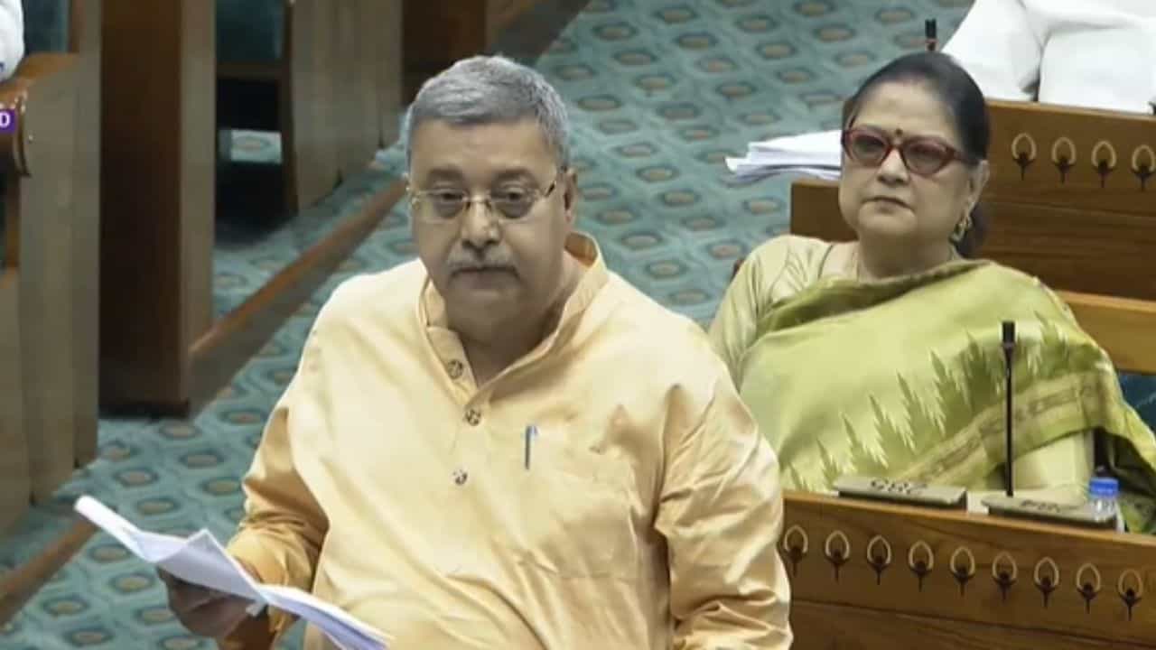 Kalyan Banerjee on Waqf Amendment Bill: 'ওয়াকফ আল্লাহর সম্পত্তি', রাজ্যের ক্ষমতা কাড়তে চাইছে কেন্দ্র, বিস্ফোরক কল্যাণ Kalyan Banerjee on Waqf Amendment Bill: 'ওয়াকফ আল্লাহর সম্পত্তি', রাজ্যের ক্ষমতা কাড়তে চাইছে কেন্দ্র, বিস্ফোরক কল্যাণ