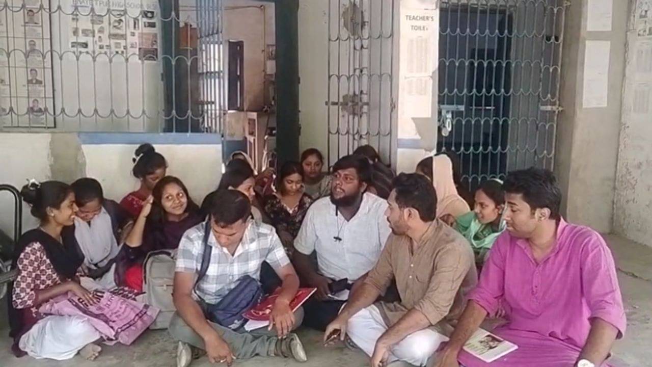 Malda: ৪৬ জন ছাত্রীর কন্যাশ্রী প্রকল্পের টাকা গায়েব, কাঠগড়ায় স্কুলের সহকারি প্রধান শিক্ষক