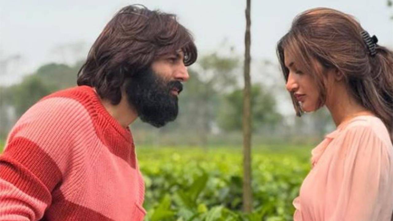 দক্ষিণী শ্রীলীলার প্রেমে কতটা হাবুডুবু খাচ্ছেন কার্তিক? মুখ খুললেন নায়ক