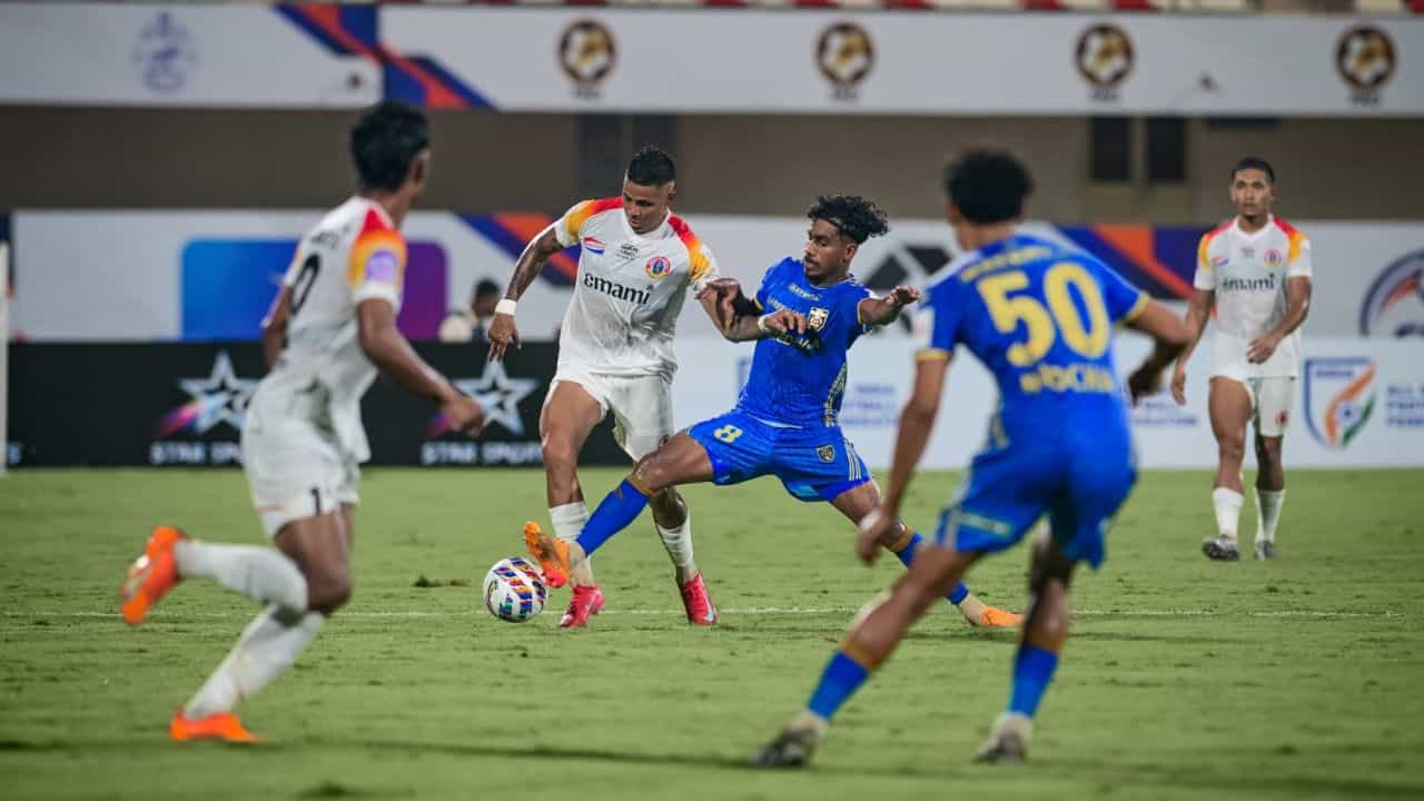 East Bengal: শুরুতেই শেষ! সুপার কাপে ডিফেন্ডিং চ্যাম্পিয়ন ইস্টবেঙ্গলের বিদায় East Bengal: শুরুতেই শেষ! সুপার কাপে ডিফেন্ডিং চ্যাম্পিয়ন ইস্টবেঙ্গলের বিদায়