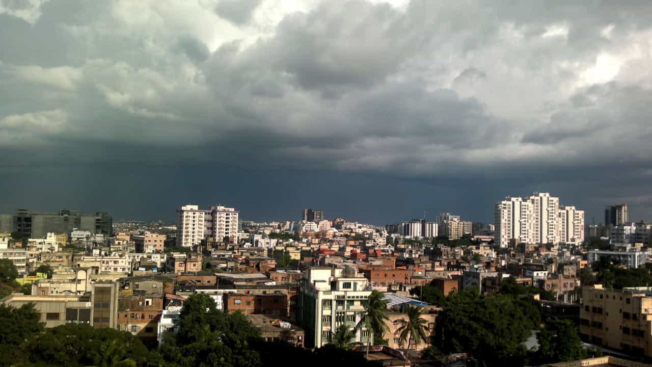 Weather Update: টি-২০ মেজাজে কালবৈশাখী! বৃষ্টির রুদ্ররূপ সবথেকে বেশি কোন কোন জেলায়? Weather Update: টি-২০ মেজাজে কালবৈশাখী! বৃষ্টির রুদ্ররূপ সবথেকে বেশি কোন কোন জেলায়?