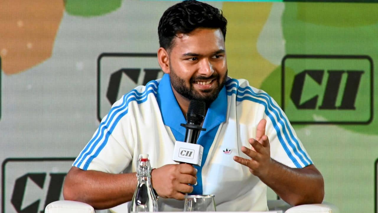 Rishabh Pant: মেসি না রোনাল্ডো? কার ভক্ত, ফাঁস করলেন ঋষভ পন্থ!