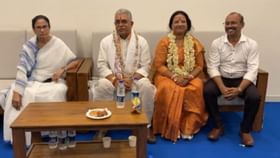 দিঘা গেলেন, ঘুরে দেখলেন, বউকে নিয়ে মমতার পাশে বসলেন দিলীপ ঘোষ দিঘা গেলেন, ঘুরে দেখলেন, বউকে নিয়ে মমতার পাশে বসলেন দিলীপ ঘোষ