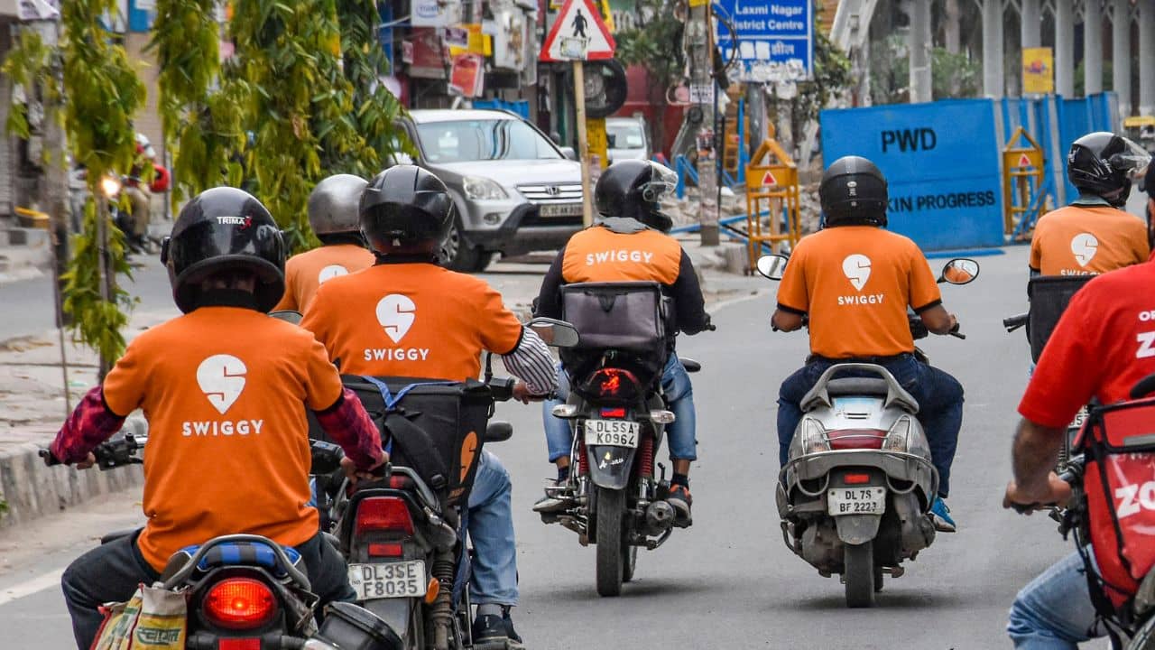 Swiggy-র ধামাকা, রোল-পিৎজা থেকে বিরিয়ানি, যা চাইবেন, তাই পাবেন মাত্র ৯৯ টাকায়!