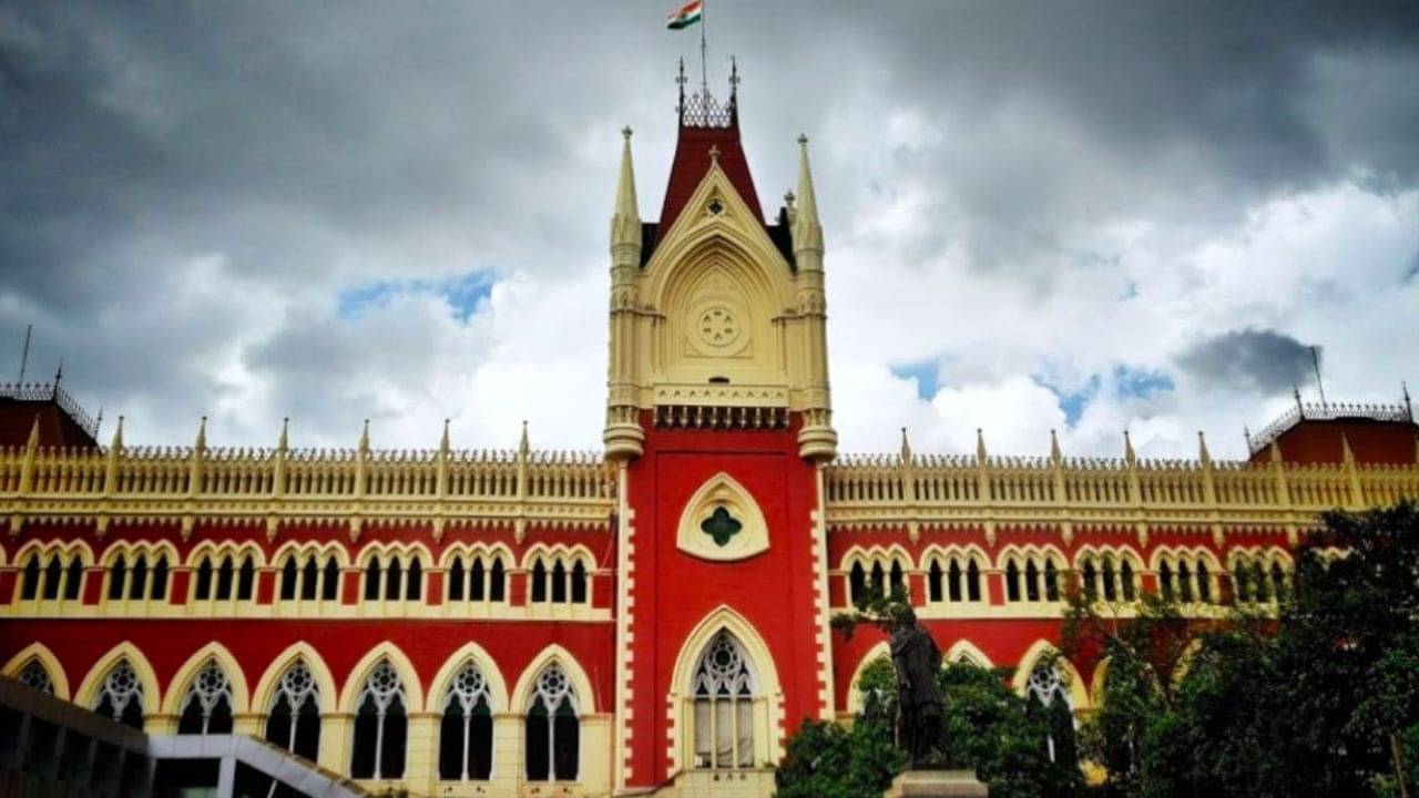 Calcutta High Court: পোর্টাল চলছে কীভাবে! এবার রাজ্যের বিরুদ্ধে আদালত অবমাননার মামলা দায়ের হাইকোর্টে