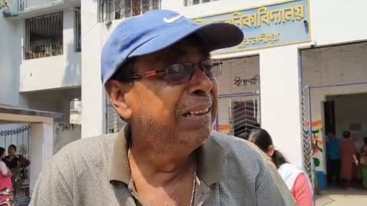 Nadia: শুধু শিক্ষক বলে জাতপাতও দেখিনি..., জামাইয়ের চাকরি বাতিল হতেই হাউ হাউ করে কাঁদলেন শ্বশুর