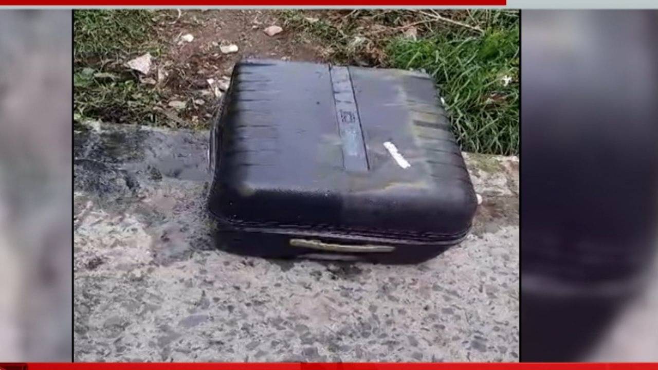 Baguiati: ট্রলি ব্যাগে আস্ত লাশ, খোলা চুল-মুখে জড়ানো ব্রাউন টেপ, চোখ কপালে পুলিশের