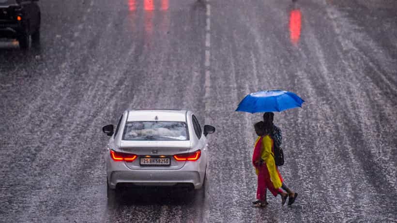 Weather Update: নামবে বৃষ্টি, সঙ্গে দমকা বাতাস, কেমন কাটবে আগামী ৪ দিন, রইল আবহাওয়ার আপডেট