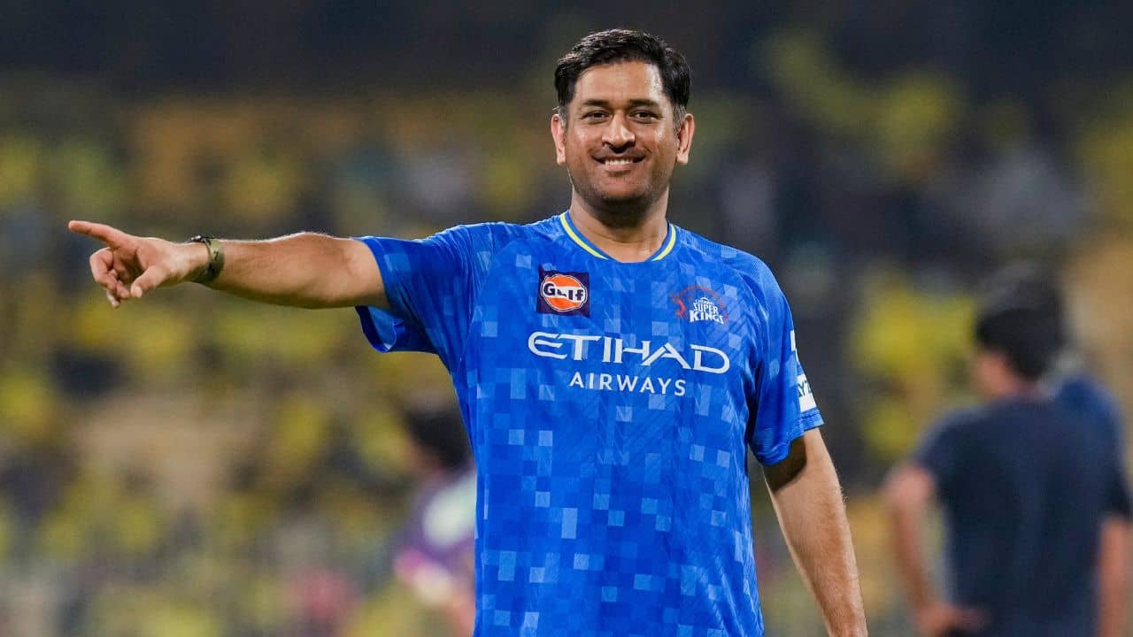 MS Dhoni: ওয়াশিং মেশিনে লস্যি বানান, পাঁচ লিটার দুধ চাই ধোনির? ফাঁস করলেন ক্যাপ্টেন কুল