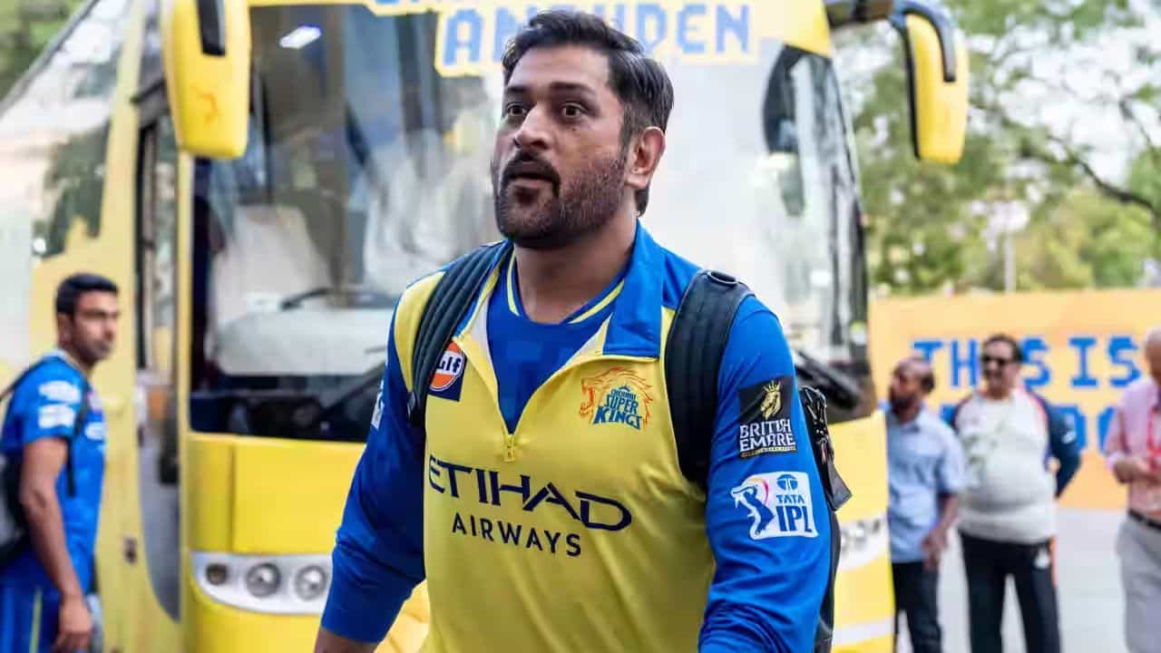 MS Dhoni, CSK: 'জানি না পরের ম্যাচটা খেলব নাকি', ধোনির মুখে হঠাৎ এ কথা কেন? MS Dhoni, CSK: 'জানি না পরের ম্যাচটা খেলব নাকি', ধোনির মুখে হঠাৎ এ কথা কেন?