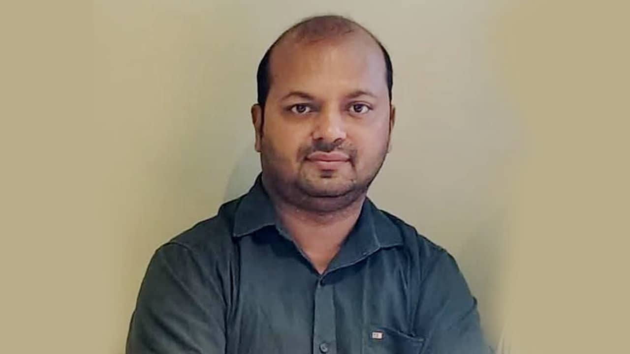 Pahalgam Terror attack: পহেলগাঁওয়ে স্ত্রী-সন্তানদের সামনে জঙ্গিদের গুলিতে ঝাঁঝরা পুরুলিয়ার মণীশ