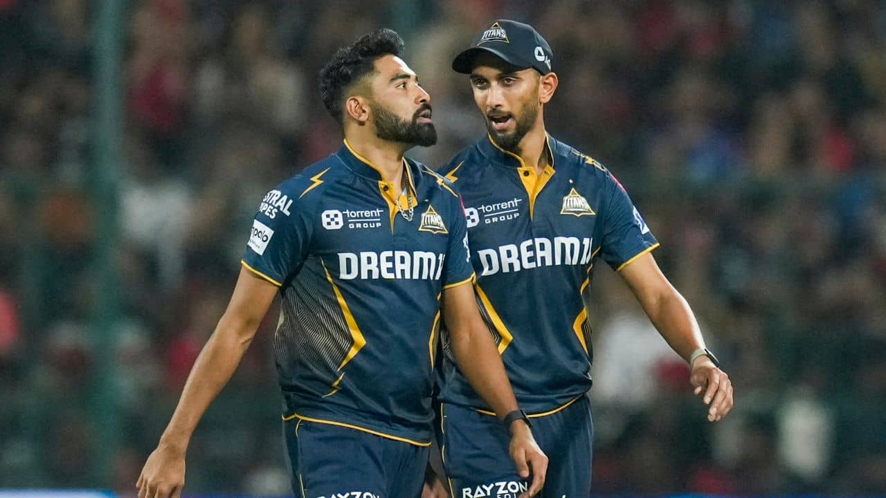 Mohammed Siraj: লাল জার্সি নীল হয়েছে... GT-কে জিতিয়েও RCB-র জন্য আবেগী ম্যাচের সেরা মহম্মদ সিরাজ