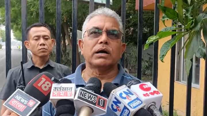 Dilip Ghosh: 'আর জি কর যেমন ঠান্ডা হয়ে গিয়েছে, এটাও হবে', চাকরিহারাদের নিয়ে ভবিষ্যৎবাণী দিলীপের Dilip Ghosh: 'আর জি কর যেমন ঠান্ডা হয়ে গিয়েছে, এটাও হবে', চাকরিহারাদের নিয়ে ভবিষ্যৎবাণী দিলীপের