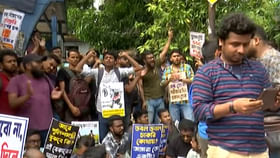 'সব মানুষের দুটি হাত, PSC-এর শুধু অজুহাত' 'সব মানুষের দুটি হাত, PSC-এর শুধু অজুহাত'