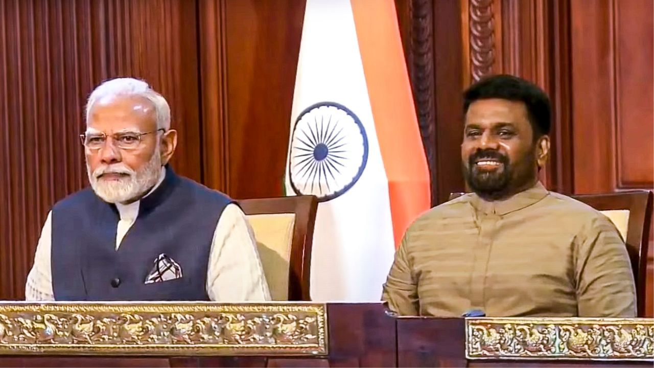 PM Modi in Sri Lanka: মোদীর জন্য শ্রীলঙ্কার ১৫ লক্ষ মানুষের প্রাণ বেঁচেছে, এমন কী করেছেন তিনি? PM Modi in Sri Lanka: মোদীর জন্য শ্রীলঙ্কার ১৫ লক্ষ মানুষের প্রাণ বেঁচেছে, এমন কী করেছেন তিনি?