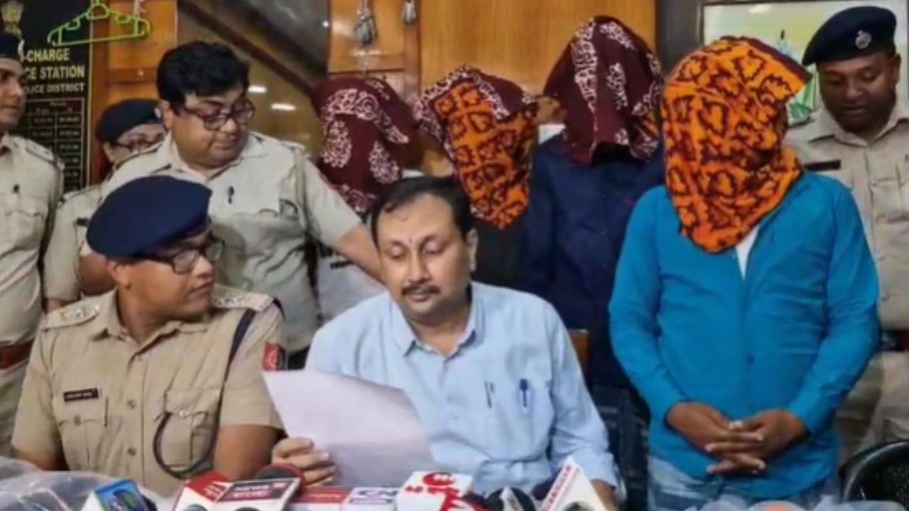 Police: লাগাতার তল্লাশি, পুলিশের হাতে এল প্রচুর আগ্নয়াস্ত্র