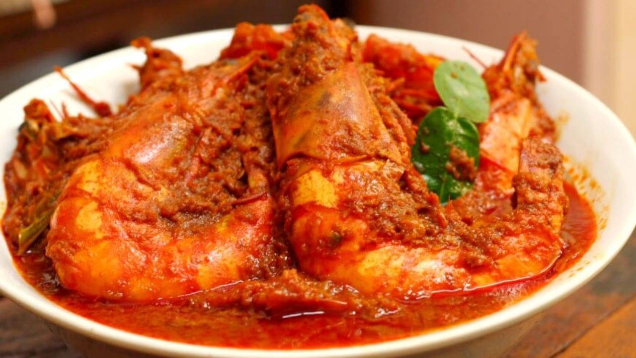 মাত্র ৫ মিনিটে তৈরি হবে চিংড়ি মাছের কালিয়া, জেনে নিন সহজ রেসিপি