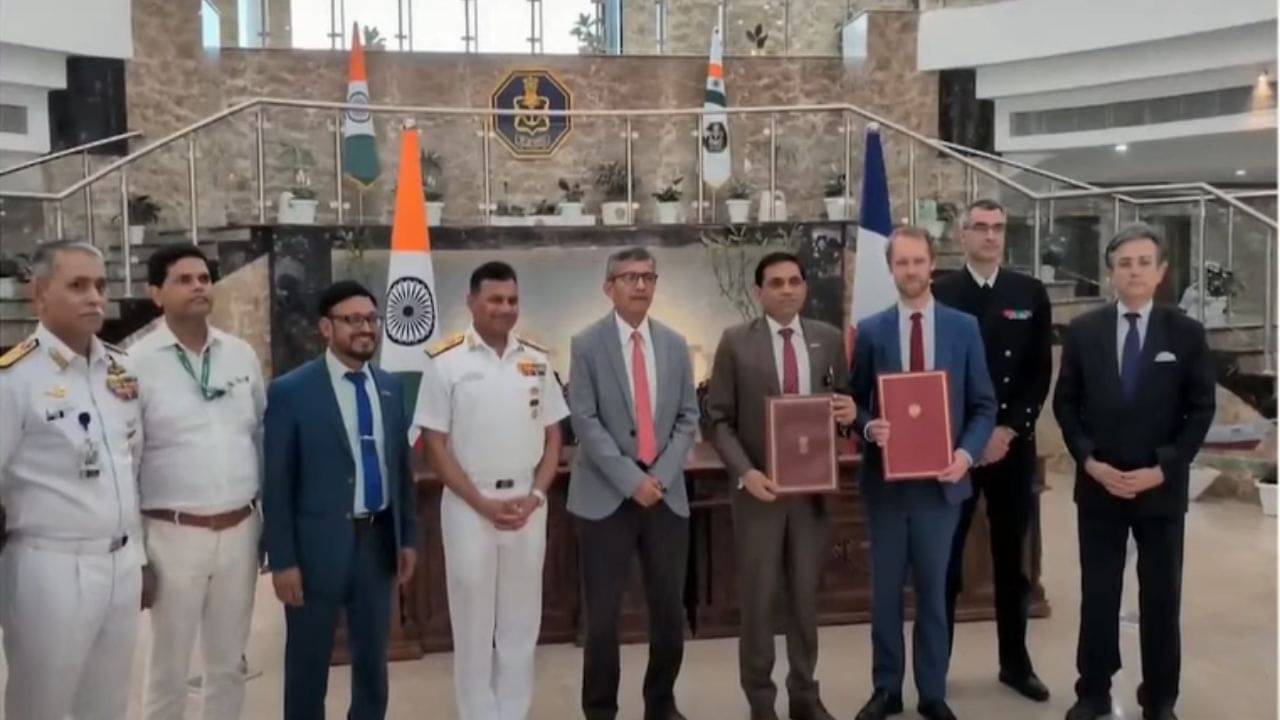 Rafale Jets: অপেক্ষার অবসান! আকাশ-ভেদী রাফালকে কিনে ফেলল ভারত