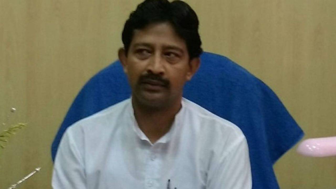 Howrah: নতুন দায়িত্ব পেয়েই জেলা পরিষদের অফিসে মেন্টর রাজীব