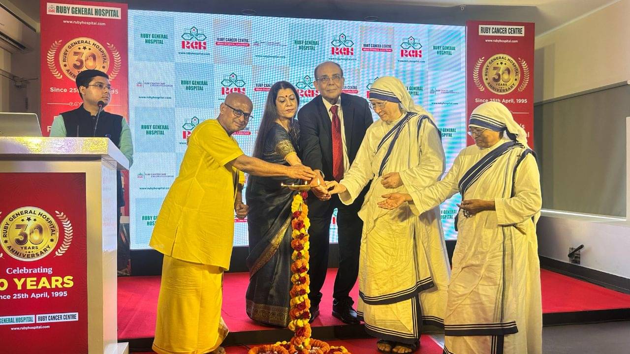 Health: মানসিক স্বাস্থ্য থেকে ক্যানসার চিকিৎসা, ৩০ বছর পূর্তিতে বড় পদক্ষেপ রুবি হাসপাতালের