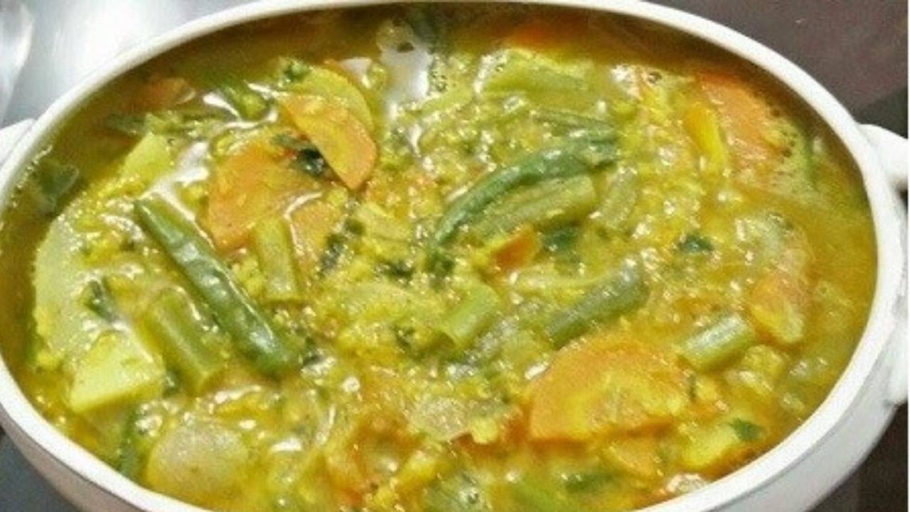 রবিবারে হয়ে যাক ঝাল ঝাল পাঁচমিশালি ঝোল, দেখবেন এক হাতা ভাত বেশি খাবেন