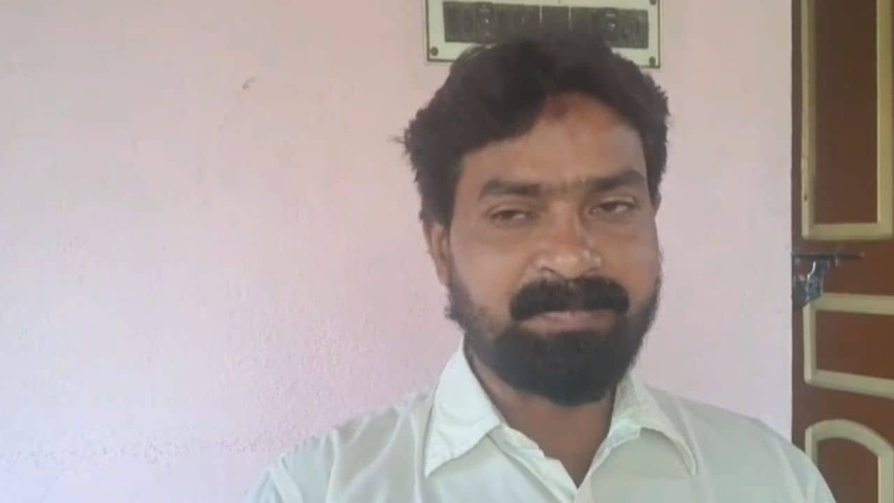 Kalna: পুলিশ পুরুষাঙ্গে মারছে, মানা করা সত্ত্বেও মারছে..., ভয়ঙ্কর অভিজ্ঞতার বর্ণনা দিলেন চাকরিহারা