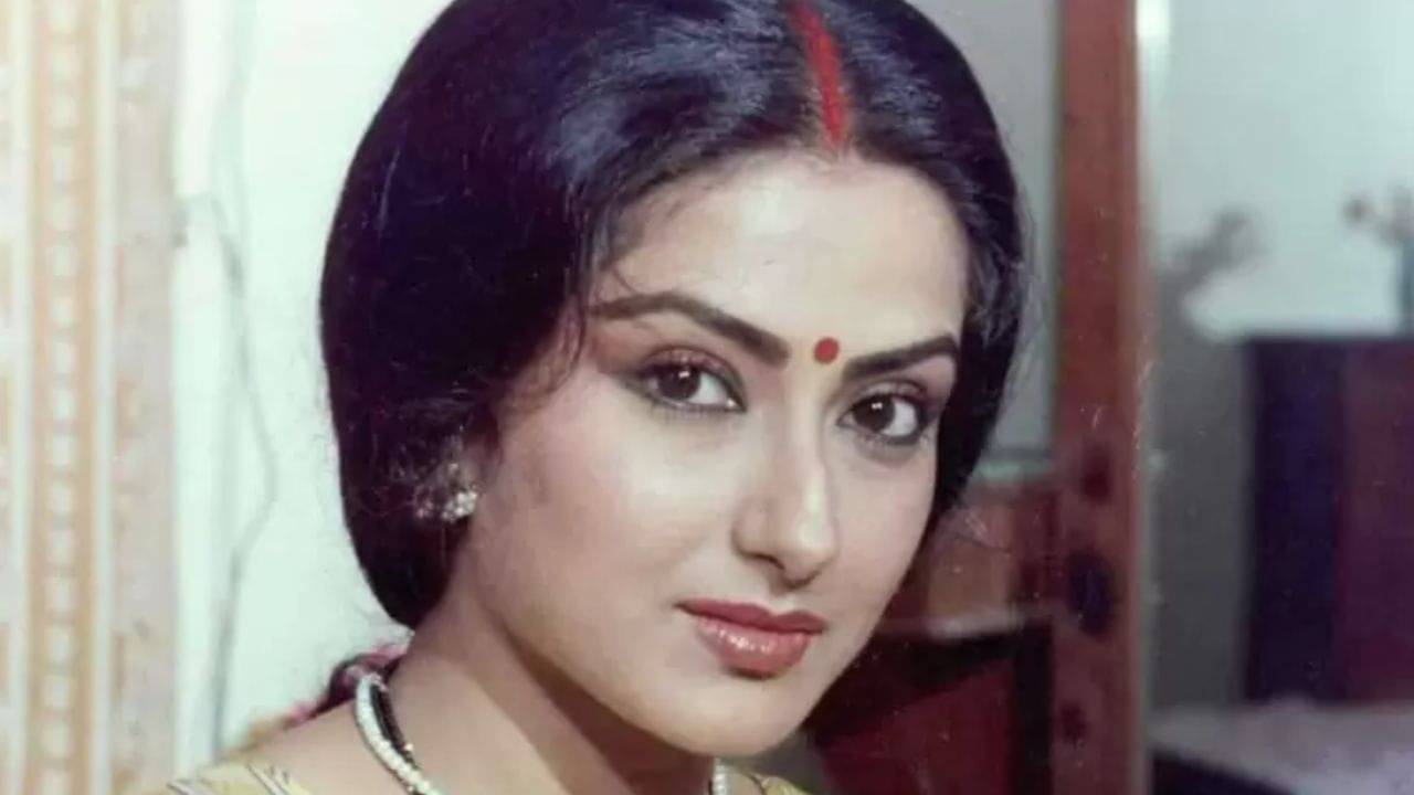 হাফ প্যান্ট পরে এলে শ্বশুরের আত্মা কাঁপবে, বললেন হেমন্ত মুখোপাধ্যায়ের পূত্রবধূ মৌসুমী