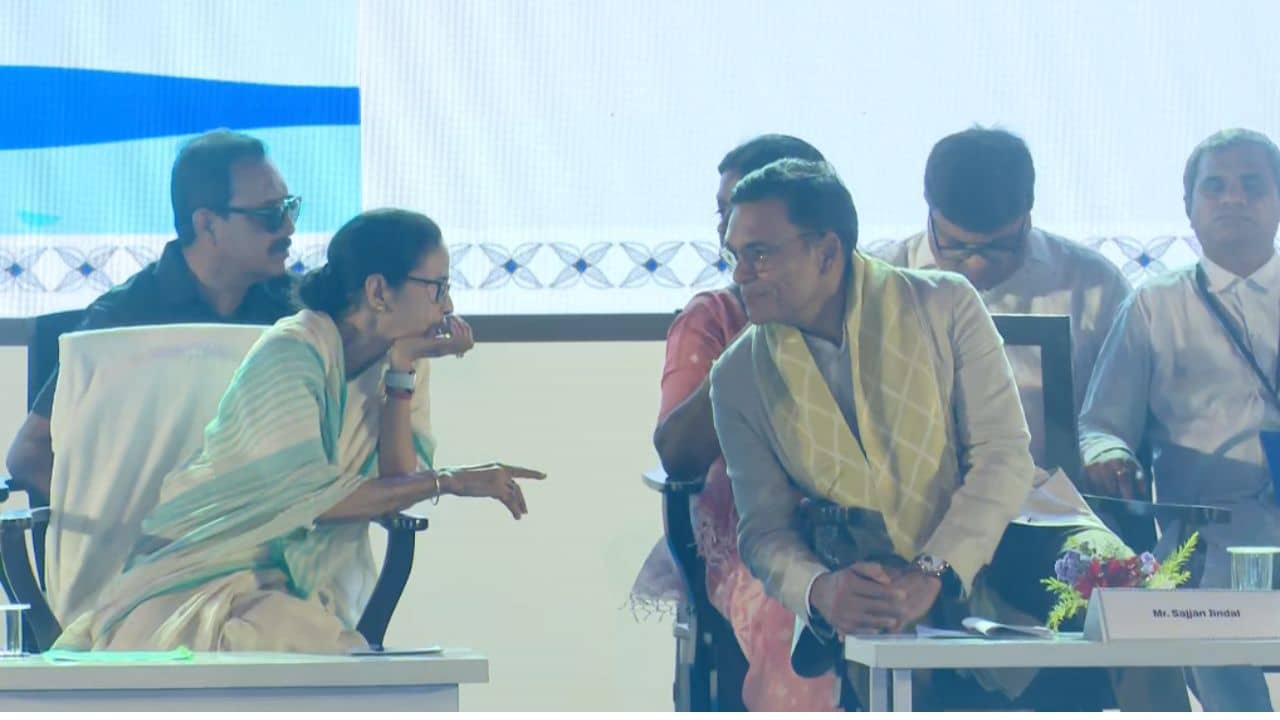 Sajjan Jindal: লক্ষ বছরে এমন লিডার একবারই পাওয়া যায়, মমতার প্রশংসায় সজ্জন