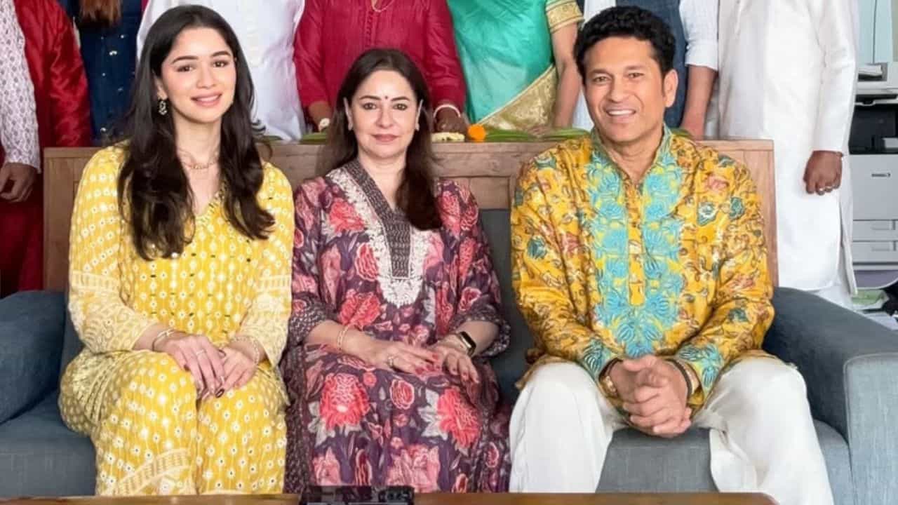Sachin-Sara Tendulkar: মুম্বই টিম কিনলেন সচিন-কন্যা সারা তেন্ডুলকর! Sachin-Sara Tendulkar: মুম্বই টিম কিনলেন সচিন-কন্যা সারা তেন্ডুলকর!