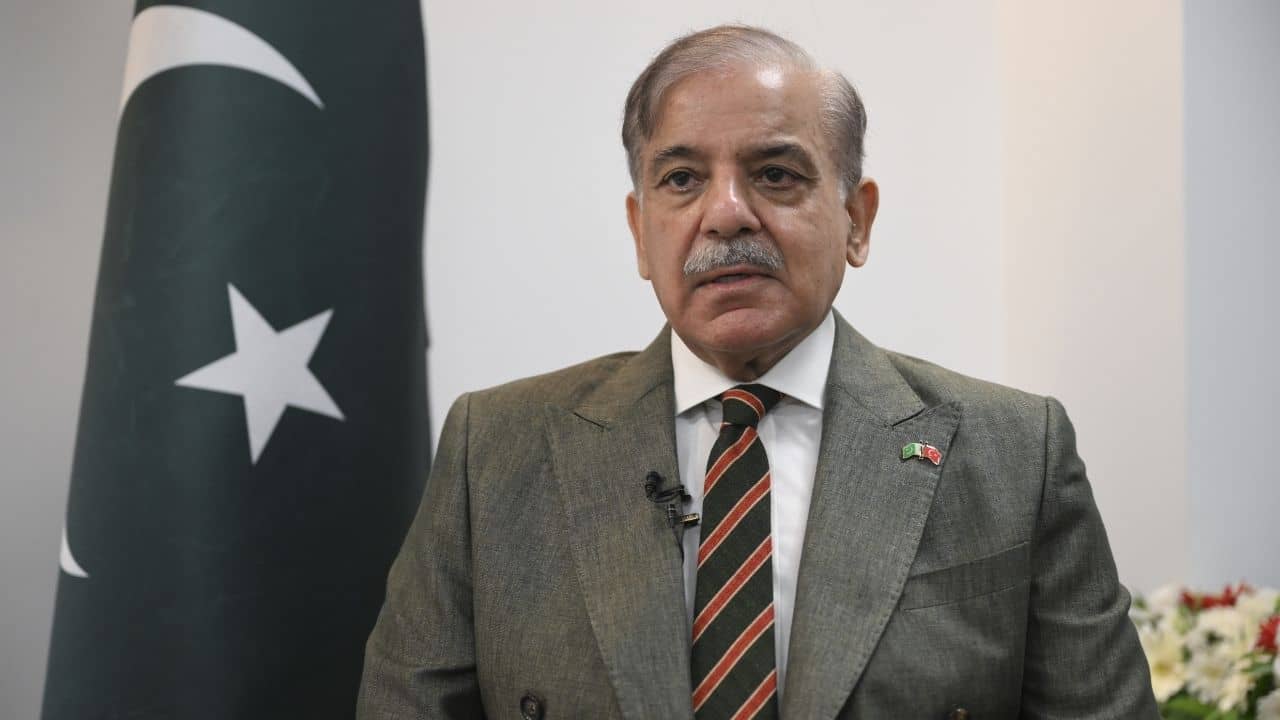 Pakistan PM on Pahelgam Terror Attack: হাঁটু ভাঙলেও মচকায় না পাকিস্তান! শরিফের হাম্বা ডাক, আমাদের দুর্বল ভাববেন না