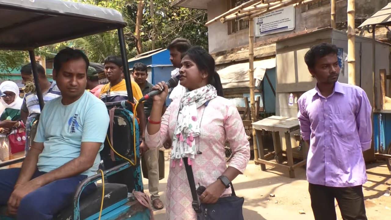 Supreme Court: ‘সুপ্রিম কোর্টের নির্দেশ অমান্য করে গ্রেফতার হলে কে বাঁচাবে?’ ‘স্বেচ্ছাশ্রম’ নিয়ে প্রশ্ন চাকরিহারাদের