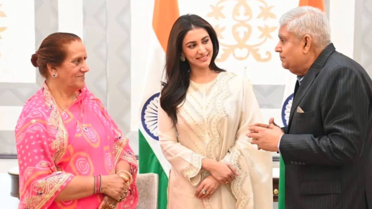 জগদীপ ধনখড়ের সঙ্গে রুক্মিণী মৈত্রর হঠাত্‍ সাক্ষাত্‍! বিষয়টা কী?