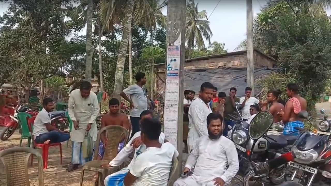 Bhangarh: শওকতের অনুষ্ঠানে ‘বাধা’, ফের ভাঙড়ে বোমাবাজি! কাঠগড়ায় আইএসএফ Bhangarh: শওকতের অনুষ্ঠানে ‘বাধা’, ফের ভাঙড়ে বোমাবাজি! কাঠগড়ায় আইএসএফ