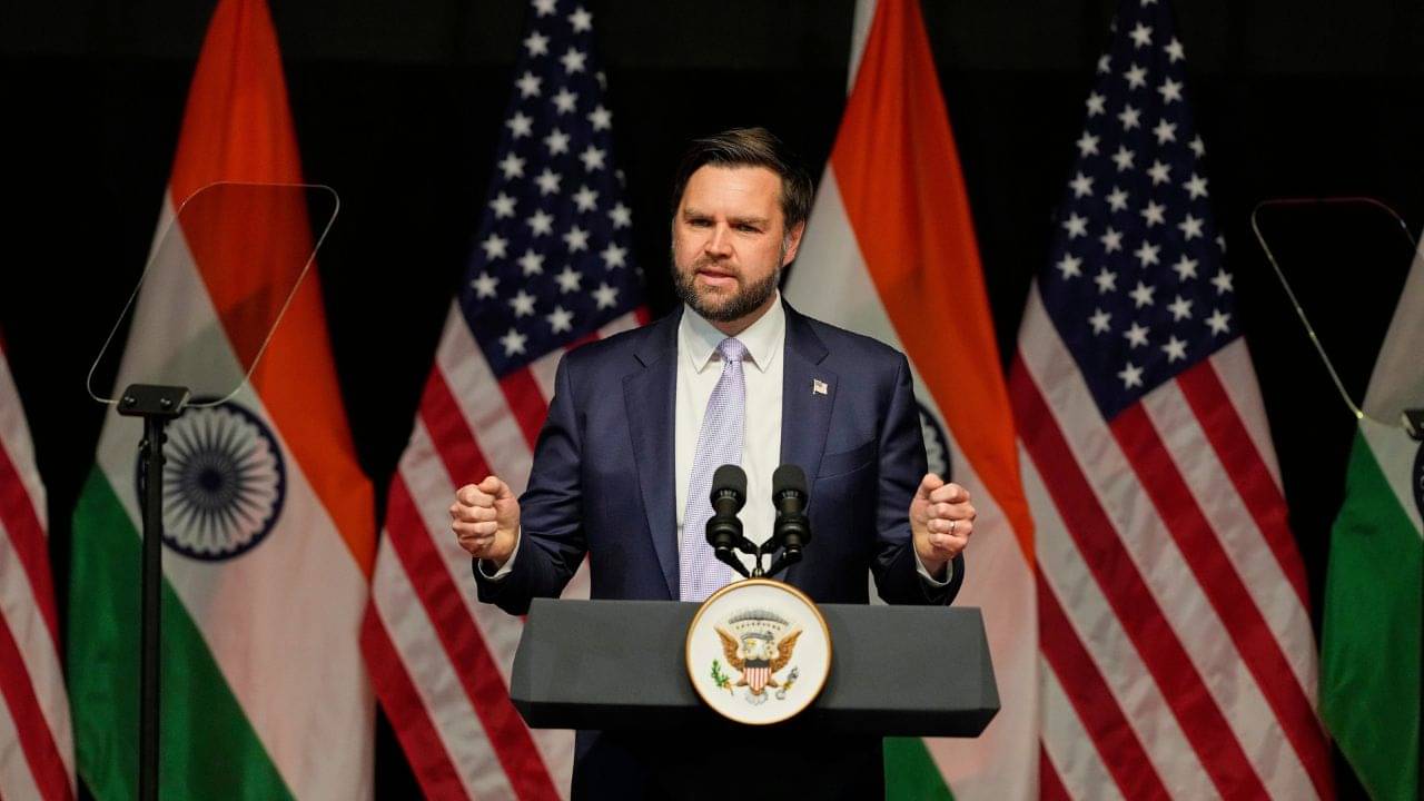 JD Vance: ভয়ঙ্কর, জঙ্গি হামলা নিয়ে ক্ষোভ উগরে দিলেন ভারতে সফররত আমেরিকার ভাইস প্রেসিডেন্ট