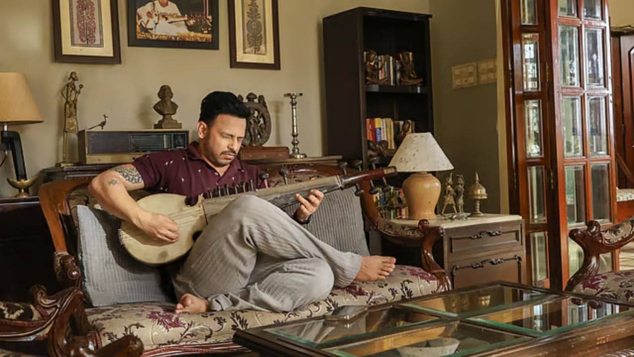 ঠিক দশ বছর পরে আমার আন্ডারওয়ারটাও খুলিয়ে নিল, কেন বললেন অনিন্দ্য