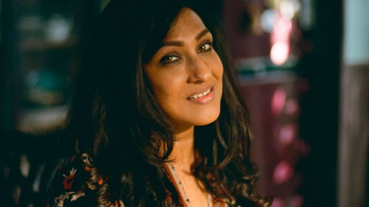 সোশ্যাল মিডিয়া স্পৃহা নষ্ট করে দিচ্ছে অভিনেতা-অভিনেত্রীদের, ঋতুপর্ণা