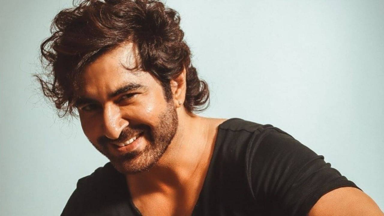 মুম্বইয়ে নতুন থাকার জায়গা সুপারস্টার জিতের!