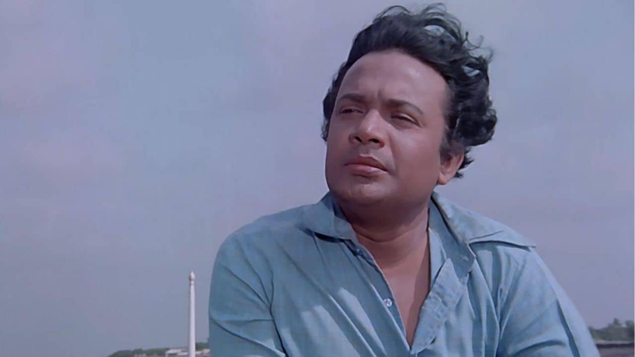 সিনেমা ছেড়ে বাংলা ত্যাগ করার প্ল্যান ছিল উত্তমের! জানেন কোথায় একা থাকবেন বলে জমি কিনেছিলেন মহানায়ক?