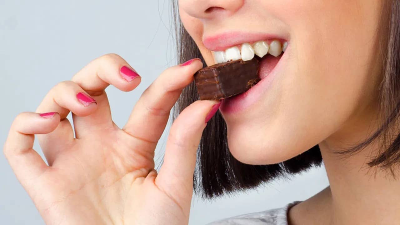 চকোলেট-আইস্ক্রিম খেলেও দাঁত থাকবে সুস্থ, শুধু মেনে চলুন এই নিয়মগুলো
