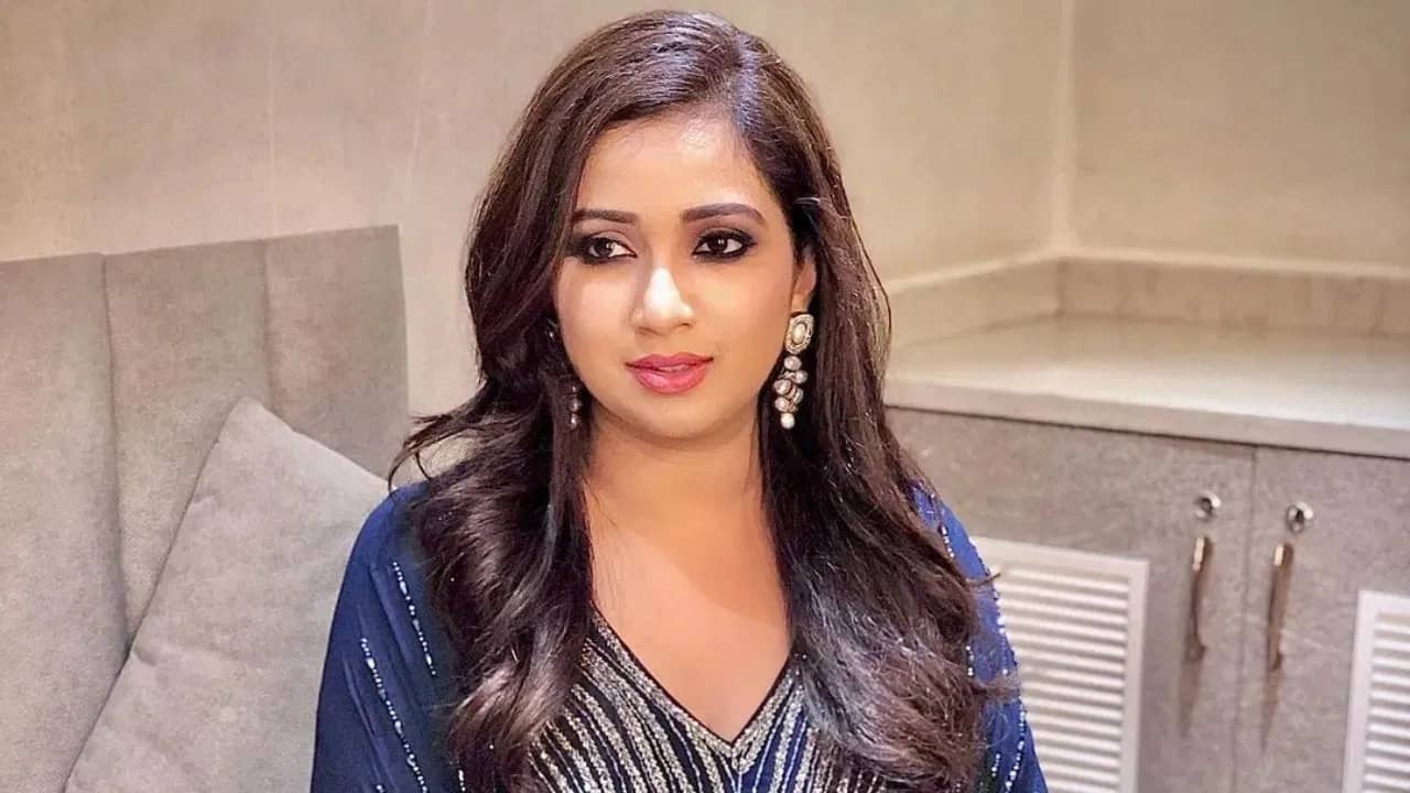 এগুলি বন্ধ করার ক্ষমতা আমার নেই, কীসের আক্ষেপ শ্রেয়ার কণ্ঠে?