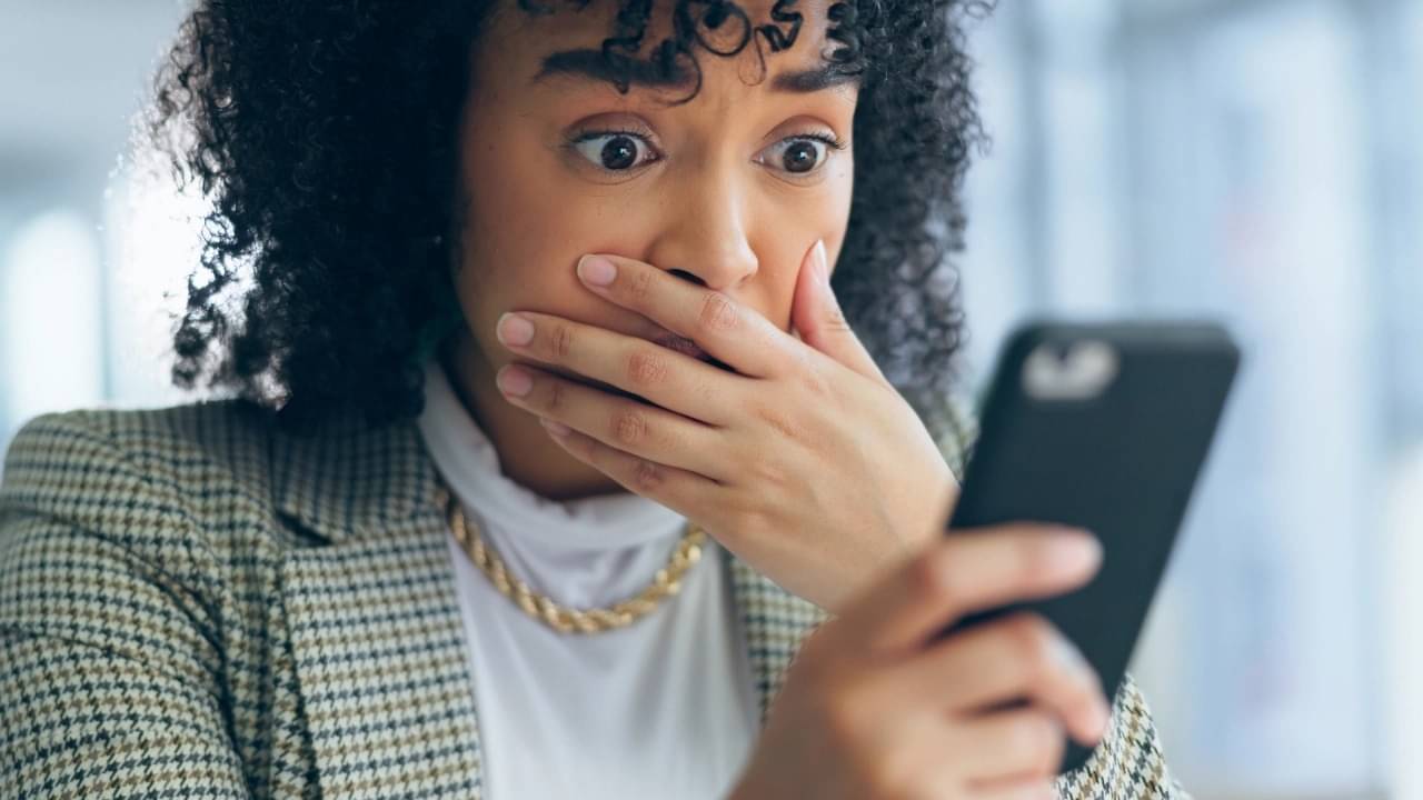 আচমকা হাত থেকে পরে গেল এই জিনিস, জানেন শুভ না অশুভ লক্ষ্যণ?