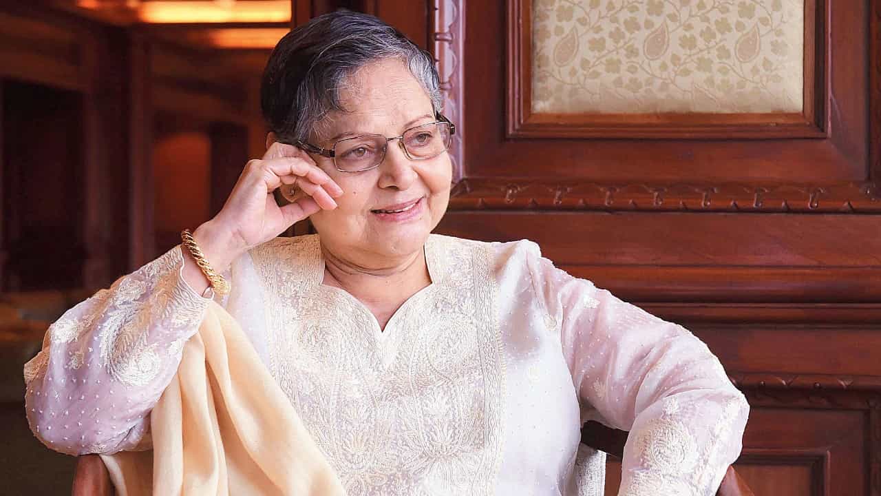 ছবির শ্যুটিং-এর মাঝেও রাখী গুলজার ব্যস্ত কলকাতার কোন খাবার নিয়ে? জানালেন নিজেই ছবির শ্যুটিং-এর মাঝেও রাখী গুলজার ব্যস্ত কলকাতার কোন খাবার নিয়ে? জানালেন নিজেই