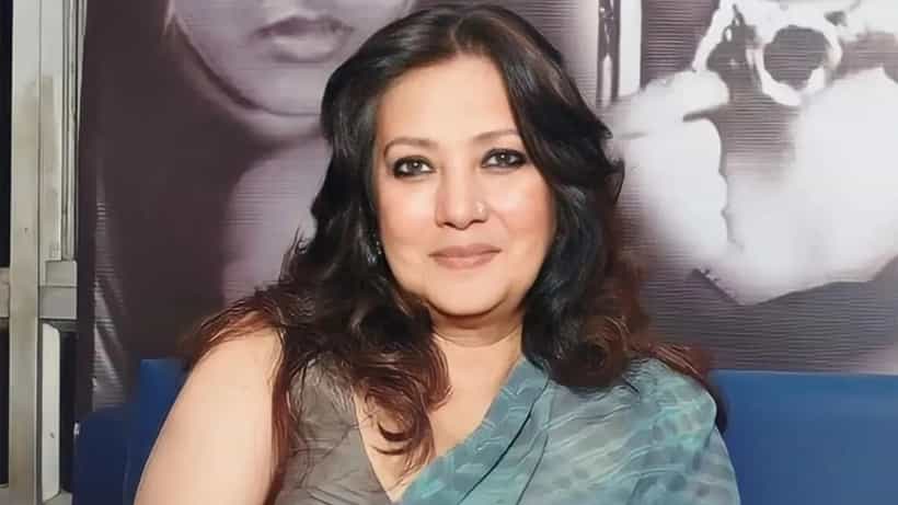বহুদিন পর ফিরলেন পর্দায়, শুটিং শেষে কাকে বিশেষ উপহার মুনমুনের?