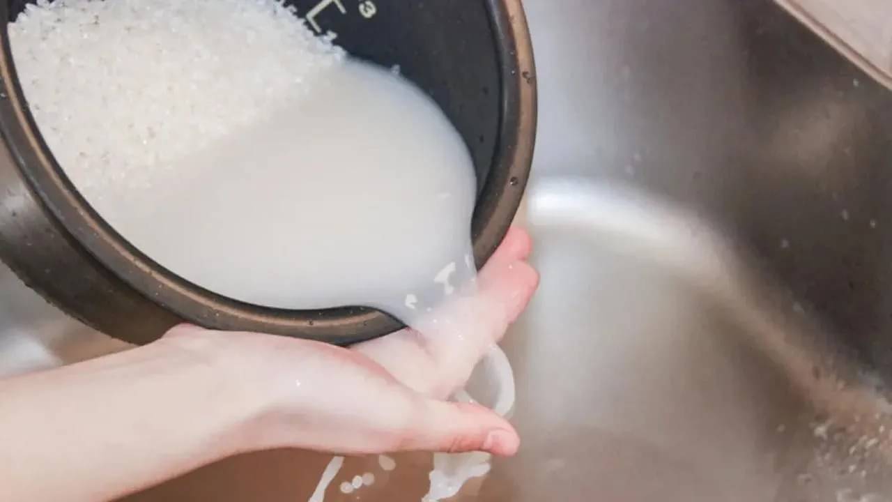 চাল ধোয়া জলেই এবার পান কোরিয়ান স্কিন বিউটি